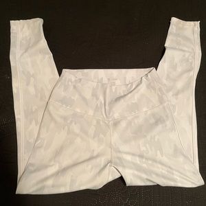 Buffbunny Snow Camo leggings